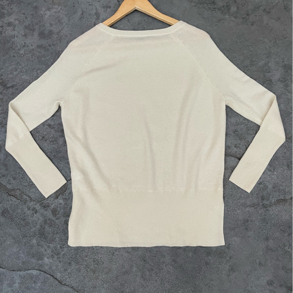 Vince. Cream 100% CASHMERE Sweater OVERSIZED XS Long-Sleeved Crew Neck Side Slit - Picture 7 of 8